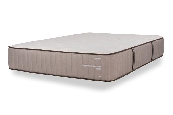 nest alexander signature mattress reviews
